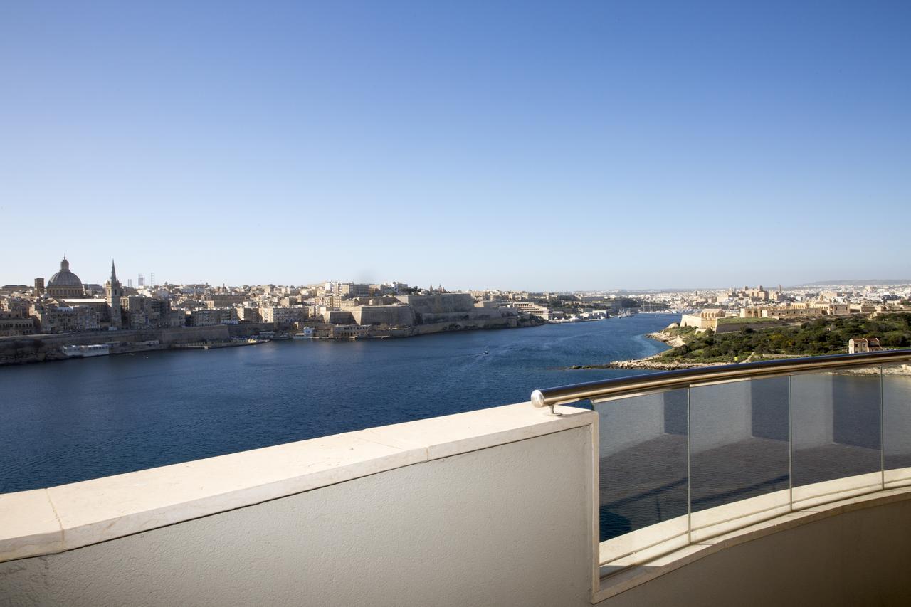 The Seafront Tower Pansiyon Sliema Dış mekan fotoğraf