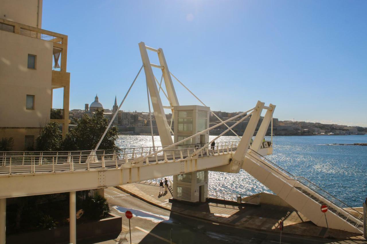 The Seafront Tower Pansiyon Sliema Dış mekan fotoğraf